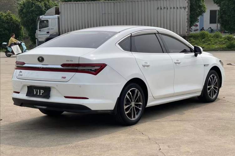Used BYD Qin Pro 2018 1.5TI Automatic Smart Connect Luxury Edition Exterior 3