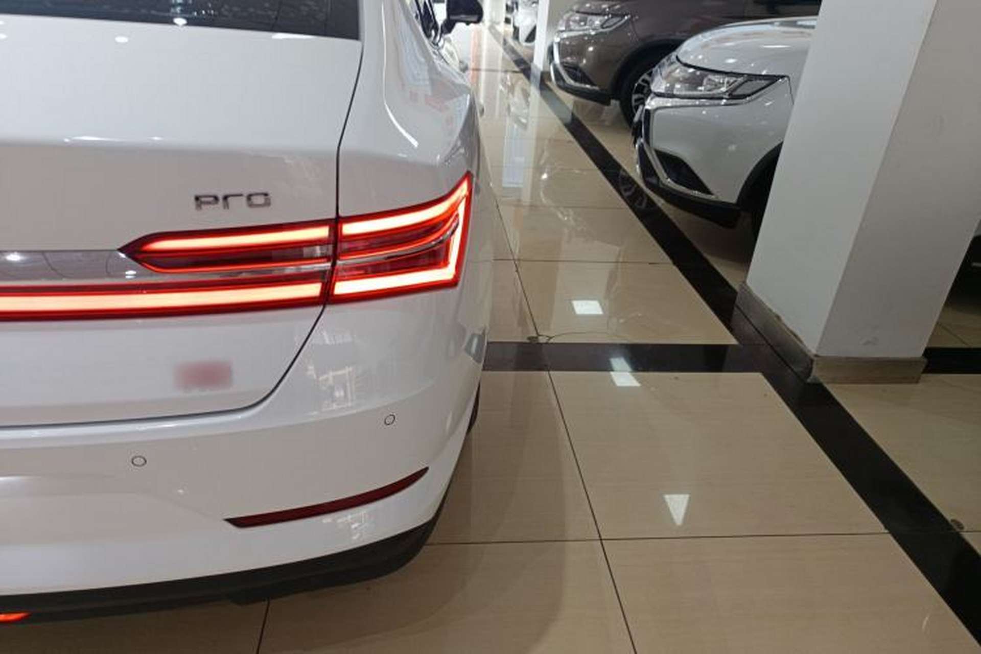 Used BYD Qin Pro 2018 1.5TI Automatic Smart Connect Fendong Model Exterior 3