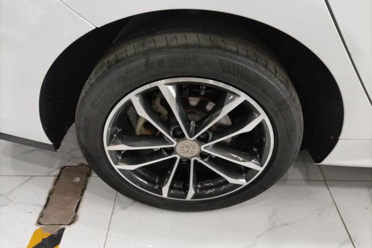 Used BYD Qin Pro 2018 1.5TI Automatic Smart Connect Luxury Edition Exterior 3