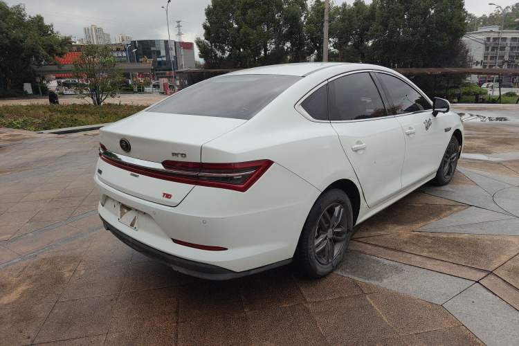 Used BYD Qin Pro 2018 1.5TI Automatic Smart Connect Fendong Model Exterior 5