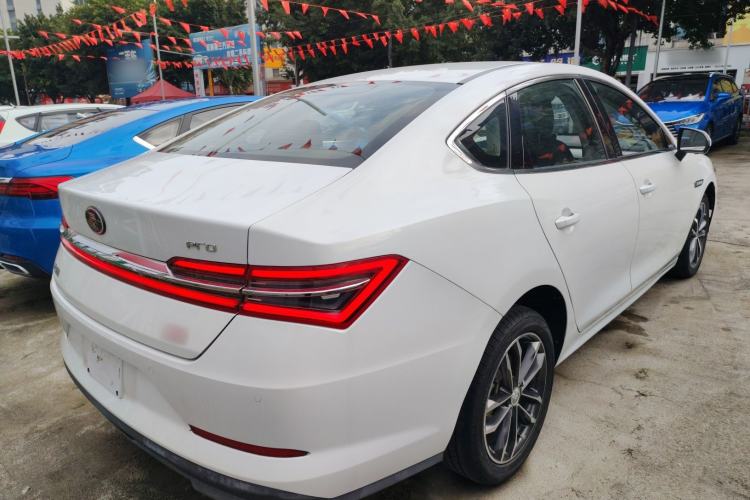 Used BYD Qin Pro 2018 1.5TI Automatic Smart Connect Luxe Model Exterior 5