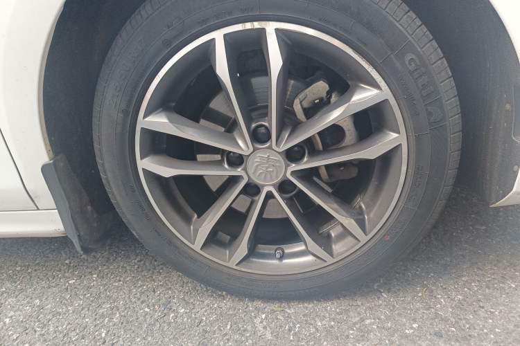 Used BYD Qin Pro 2018 1.5TI Automatic Smart Connect Luxe Model Exterior 7