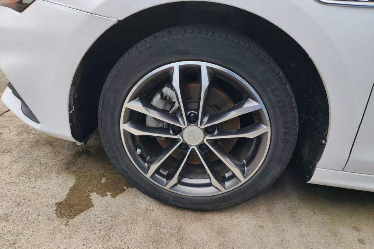 Used BYD Qin Pro 2018 1.5TI Automatic Smart Connect Luxe Model Exterior 7