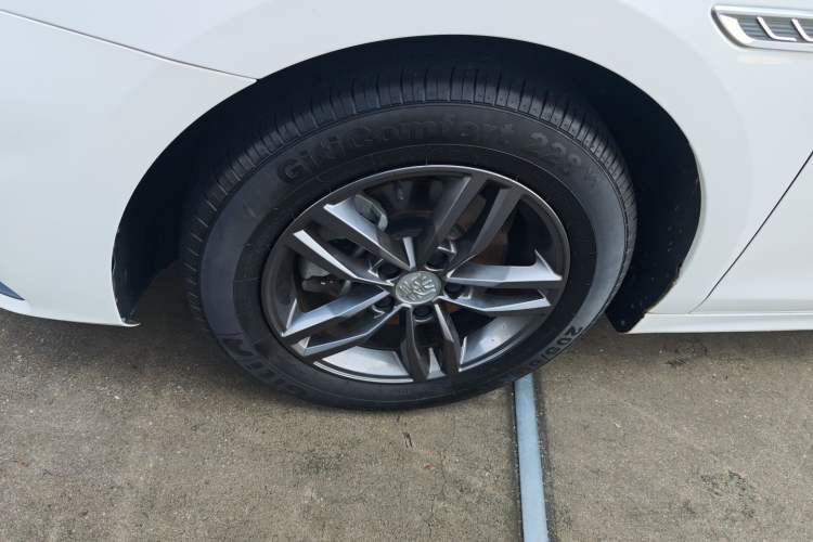 Used BYD Qin Pro 2018 1.5TI Automatic Smart Connect Fendong Model Exterior 7