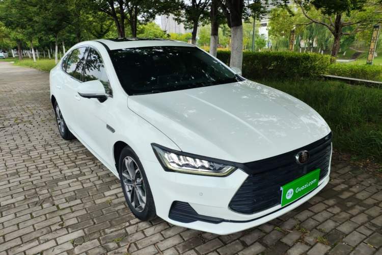Used BYD Qin Pro 2018 1.5TI Automatic Smart Connect Luxury Edition Front Right 45 Deg
