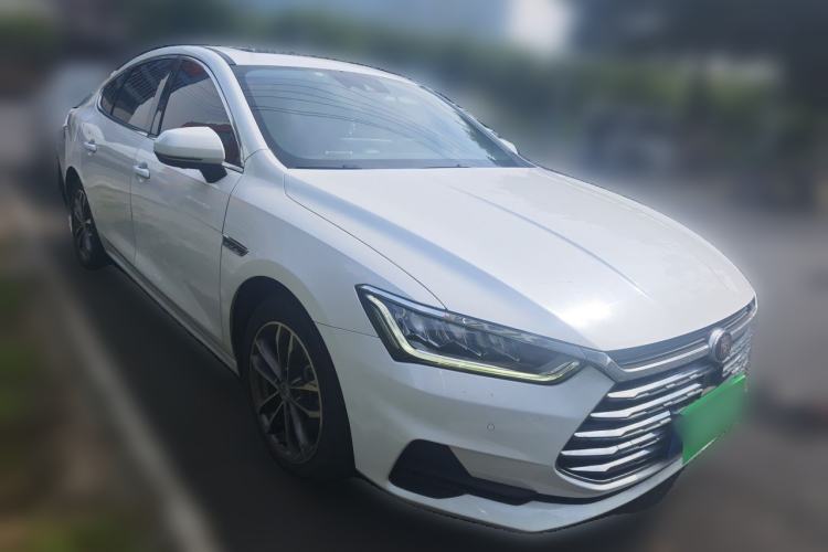Used BYD Qin Pro 2018 1.5TI Automatic Smart Connect Luxe Model Front Right 45 Deg
