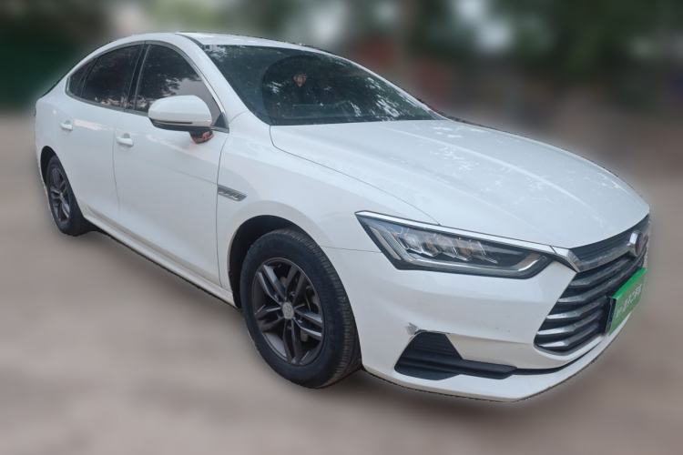 Used BYD Qin Pro 2018 1.5TI Automatic Smart Connect FENGSHANG Model Front Right 45 Deg