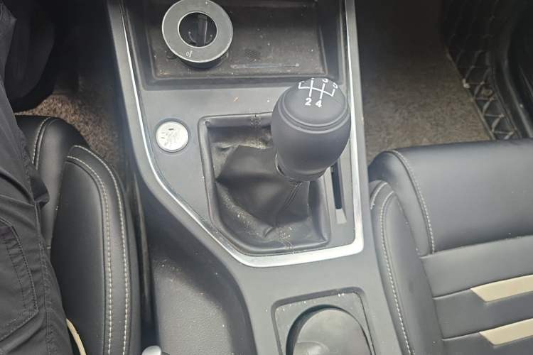 Used BYD Qin Pro 2018 1.5L Manual SmartConnect Fendong Model Gear Lever