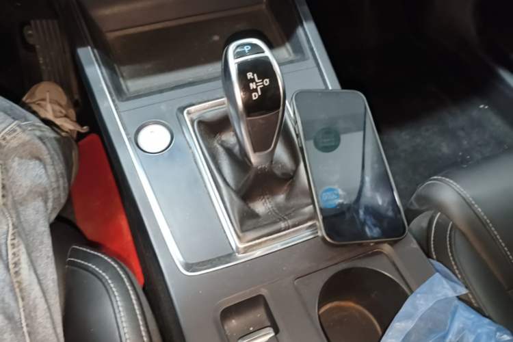 Used BYD Qin Pro 2018 1.5TI Automatic Smart Connect Fendong Model Gear Lever