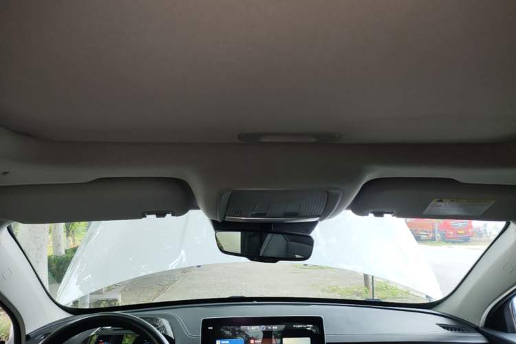 Used BYD Qin Pro 2018 1.5TI Automatic Smart Connect Luxury Edition Headliner