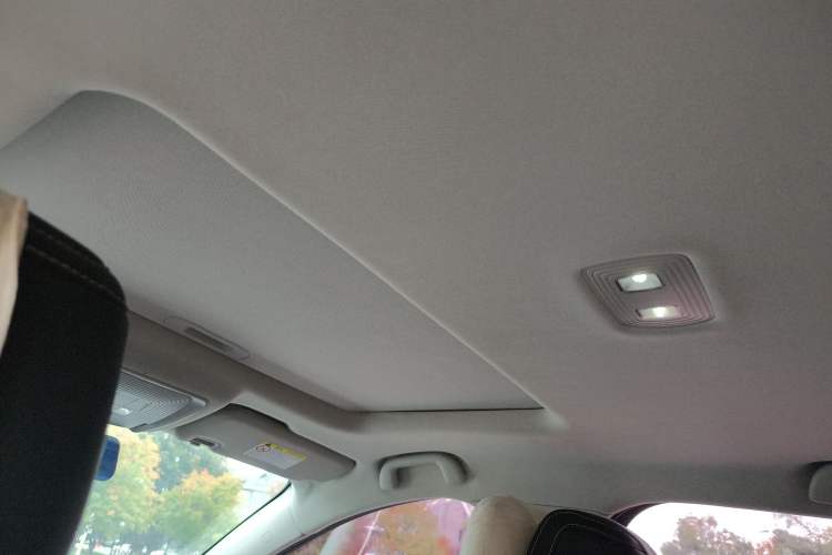 Used BYD Qin Pro 2018 1.5TI Automatic Smart Connect Fendong Model Headliner