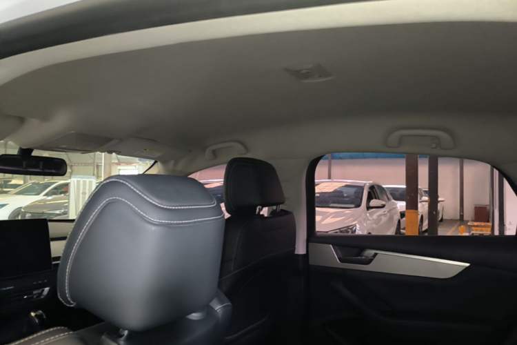 Used BYD Qin Pro 2018 1.5L Manual SmartConnect Sharp Edition Headliner