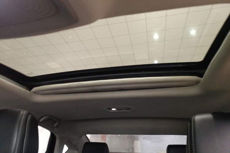 Used BYD Qin Pro 2018 1.5TI Automatic Smart Connect Fendong Model Headliner