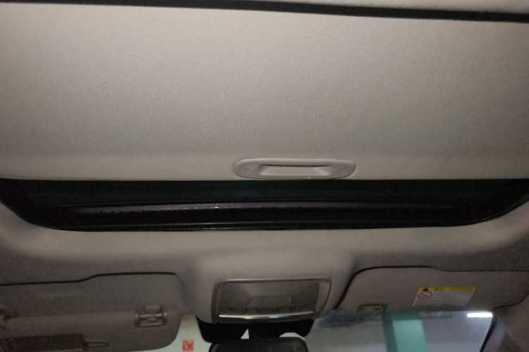 Used BYD Qin Pro 2018 1.5TI Automatic Smart Connect Fendong Model Headliner