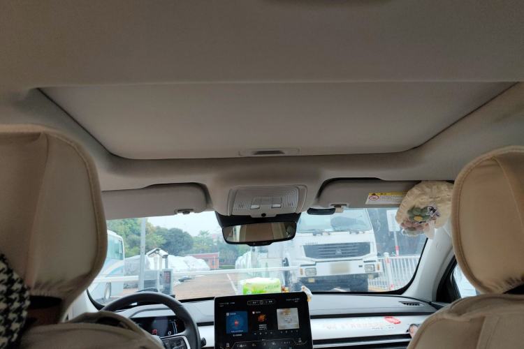 Used BYD Qin Pro 2018 1.5TI Automatic Smart Connect Luxe Model Headliner