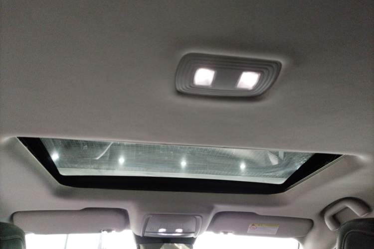 Used BYD Qin Pro 2018 1.5TI Automatic Smart Connect Luxury Edition Headliner
