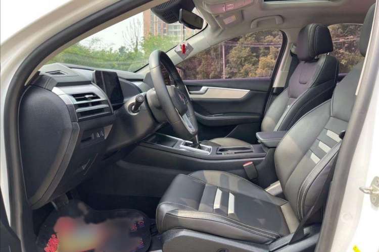 Used BYD Qin Pro 2018 1.5TI Automatic Smart Connect Luxury Edition Interior 2