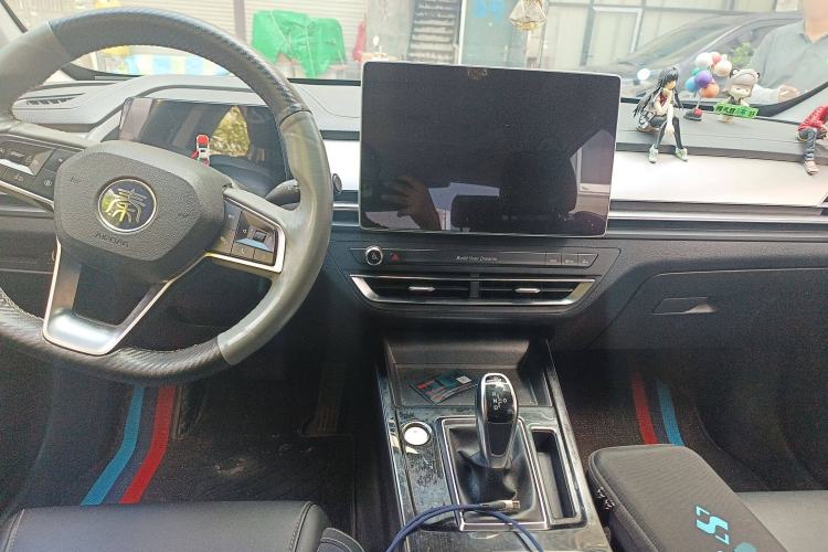 Used BYD Qin Pro 2018 1.5TI Automatic Smart Connect Luxe Model Interior 2