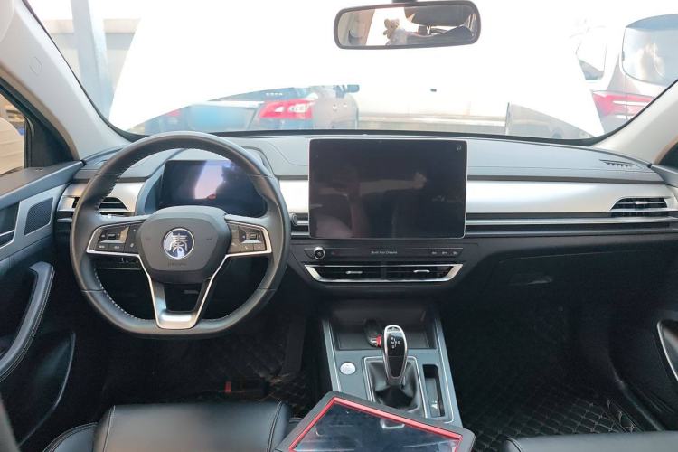 Used BYD Qin Pro 2018 1.5TI Automatic Smart Connect Fendong Model Interior 2
