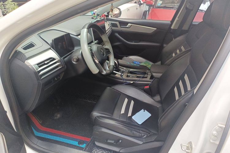 Used BYD Qin Pro 2018 1.5TI Automatic Smart Connect Luxe Model Interior 3