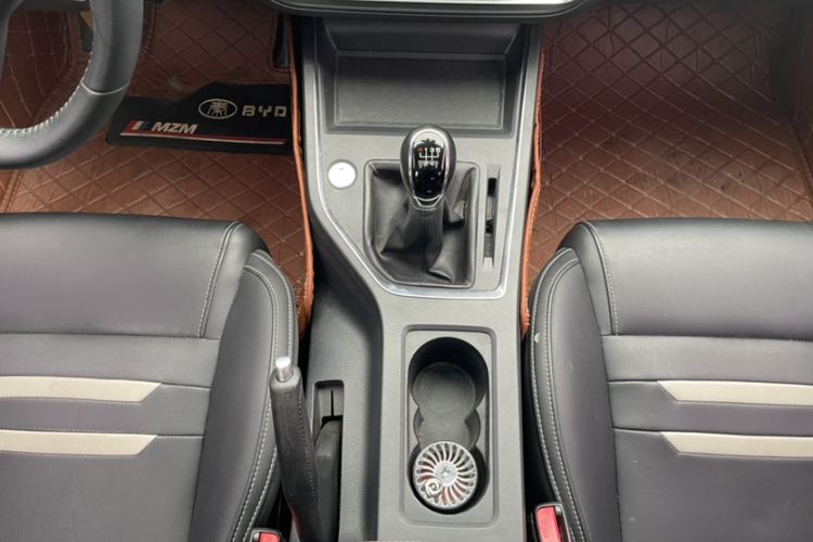 Used BYD Qin Pro 2018 1.5L Manual SmartConnect Fendong Model Interior 4