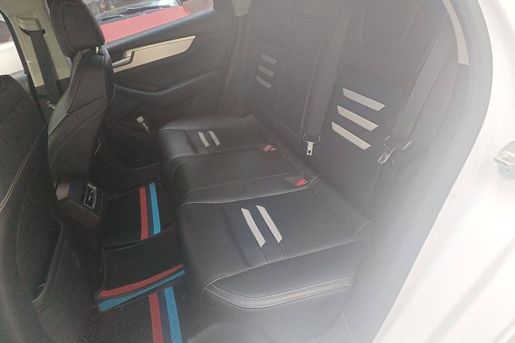 Used BYD Qin Pro 2018 1.5TI Automatic Smart Connect Luxe Model Interior 4