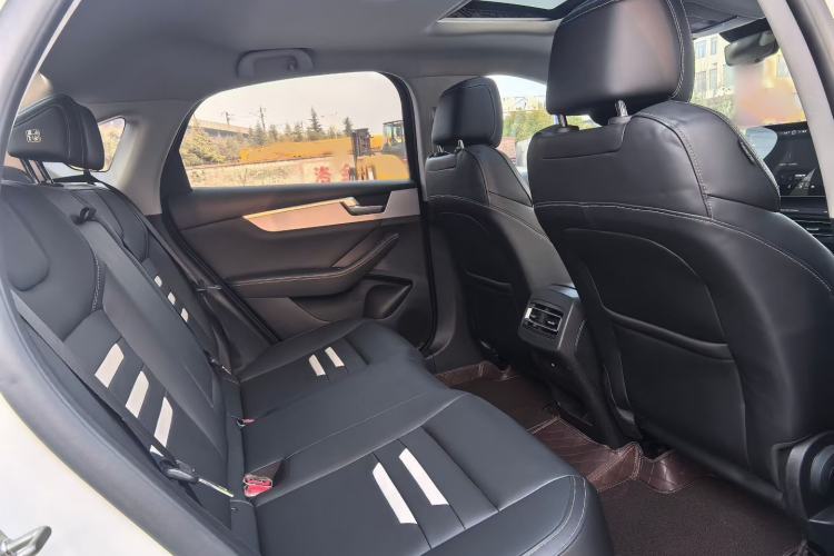 Used BYD Qin Pro 2018 1.5TI Automatic Smart Connect Luxury Edition Interior 4