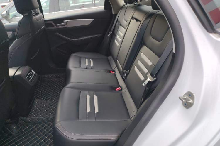 Used BYD Qin Pro 2018 1.5TI Automatic Smart Connect Luxe Model Interior 4