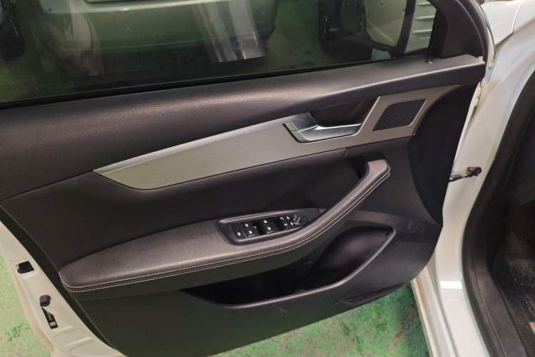 Used BYD Qin Pro 2018 1.5TI Automatic Smart Connect Luxury Edition Left Front Door Interior