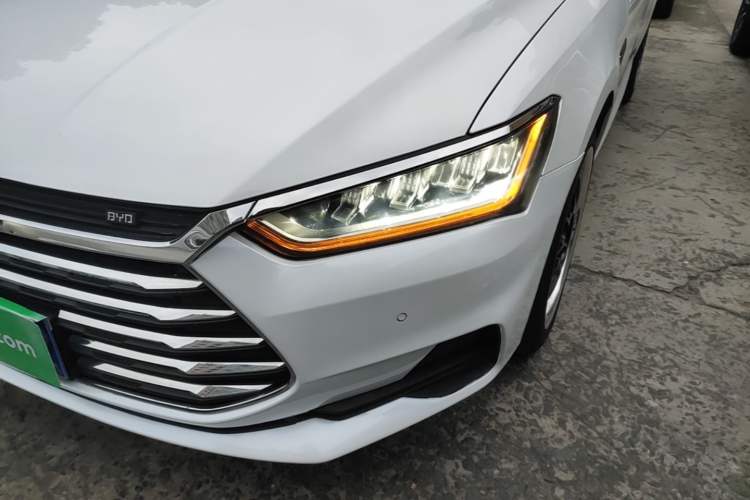 Used BYD Qin Pro 2018 1.5TI Automatic Smart Connect Luxe Model Left Front Headlight
