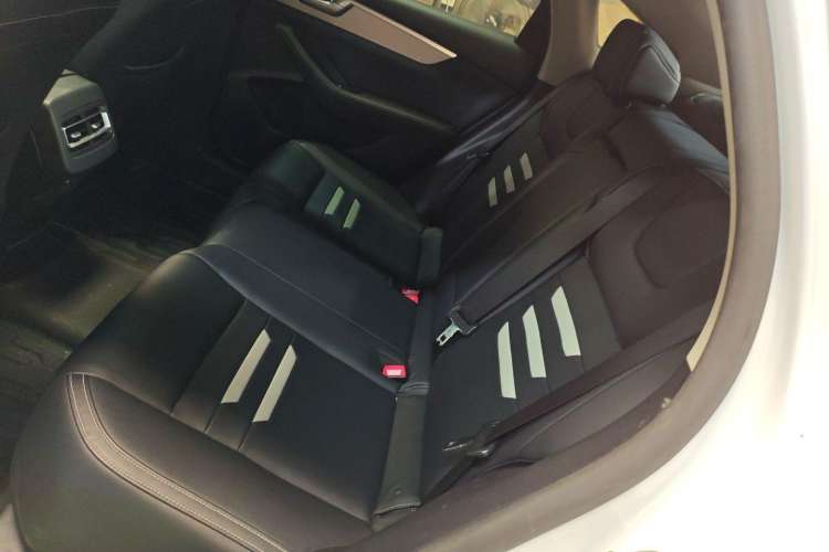 Used BYD Qin Pro 2018 1.5TI Automatic Smart Connect Luxury Edition Left Rear Seat