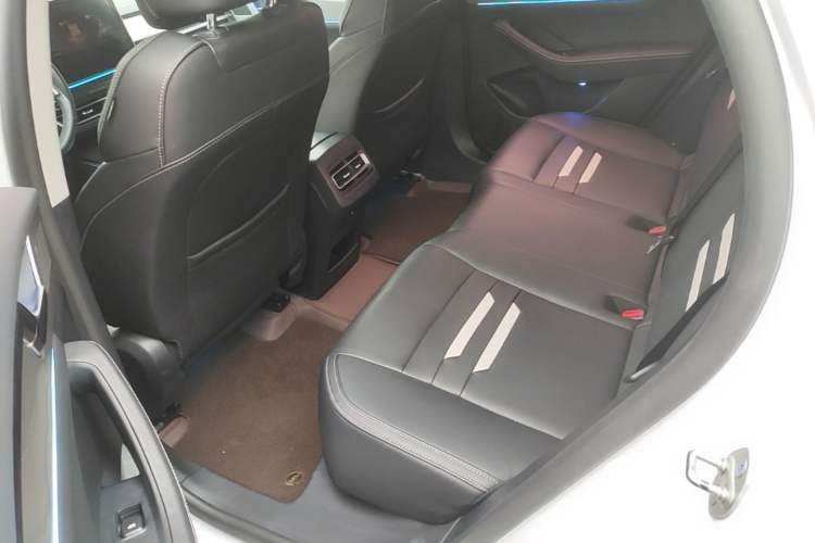 Used BYD Qin Pro 2018 1.5TI Automatic Smart Connect Luxe Model Left Rear Seat