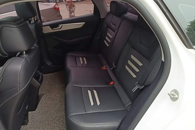 Used BYD Qin Pro 2018 1.5TI Automatic Smart Connect Fendong Model Left Rear Seat