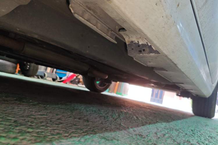 Used BYD Qin Pro 2018 1.5TI Automatic Smart Connect Luxury Edition Left Side Sill