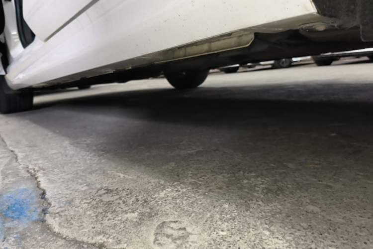 Used BYD Qin Pro 2018 1.5L Manual SmartConnect Sharp Edition Left Side Sill