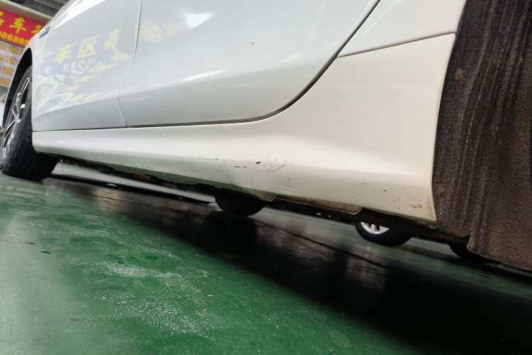 Used BYD Qin Pro 2018 1.5TI Automatic Smart Connect Luxury Edition Left Side Sill