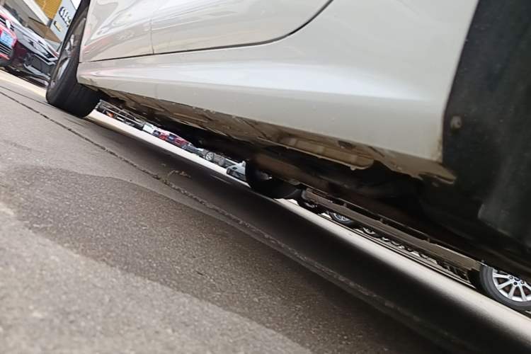 Used BYD Qin Pro 2018 1.5TI Automatic Smart Connect Fendong Model Left Side Sill
