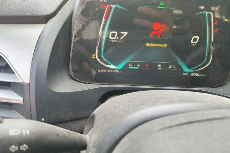 Used BYD Qin Pro 2018 1.5TI Automatic Smart Connect Luxe Model Odometer Close Up