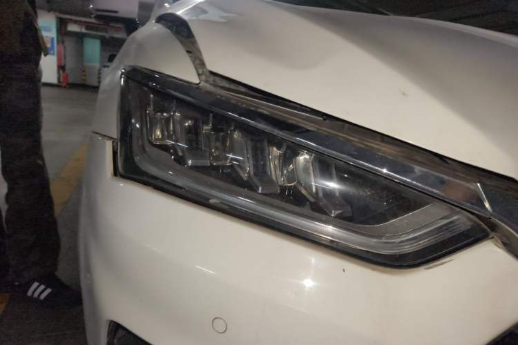 Used BYD Qin Pro 2018 1.5TI Automatic Smart Connect Fendong Model Right Front Headlight