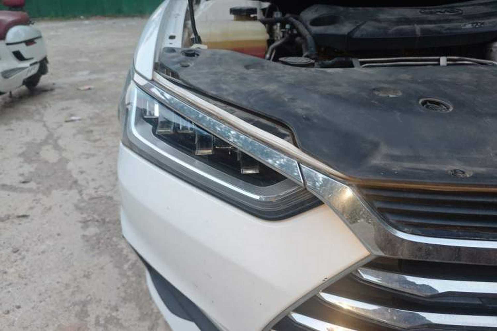 Used BYD Qin Pro 2018 1.5TI Automatic Smart Connect FENGSHANG Model Right Front Headlight