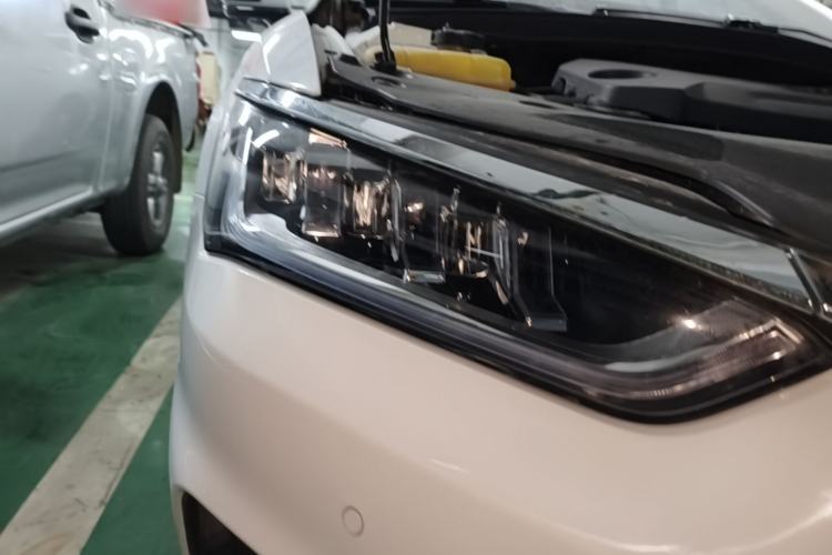 Used BYD Qin Pro 2018 1.5TI Automatic Smart Connect Fendong Model Right Front Headlight