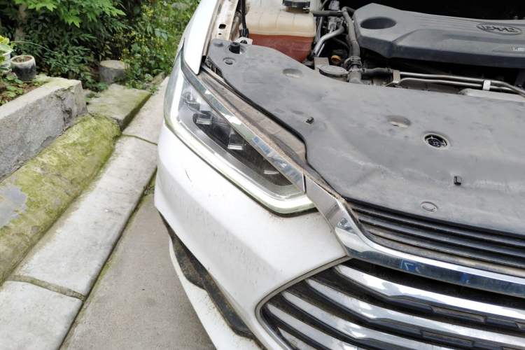 Used BYD Qin Pro 2018 1.5TI Automatic Smart Connect FENGSHANG Model Right Front Headlight