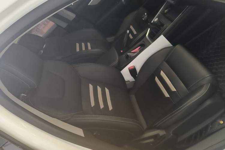 Used BYD Qin Pro 2018 1.5L Manual SmartConnect Sharp Edition Right Front Seat