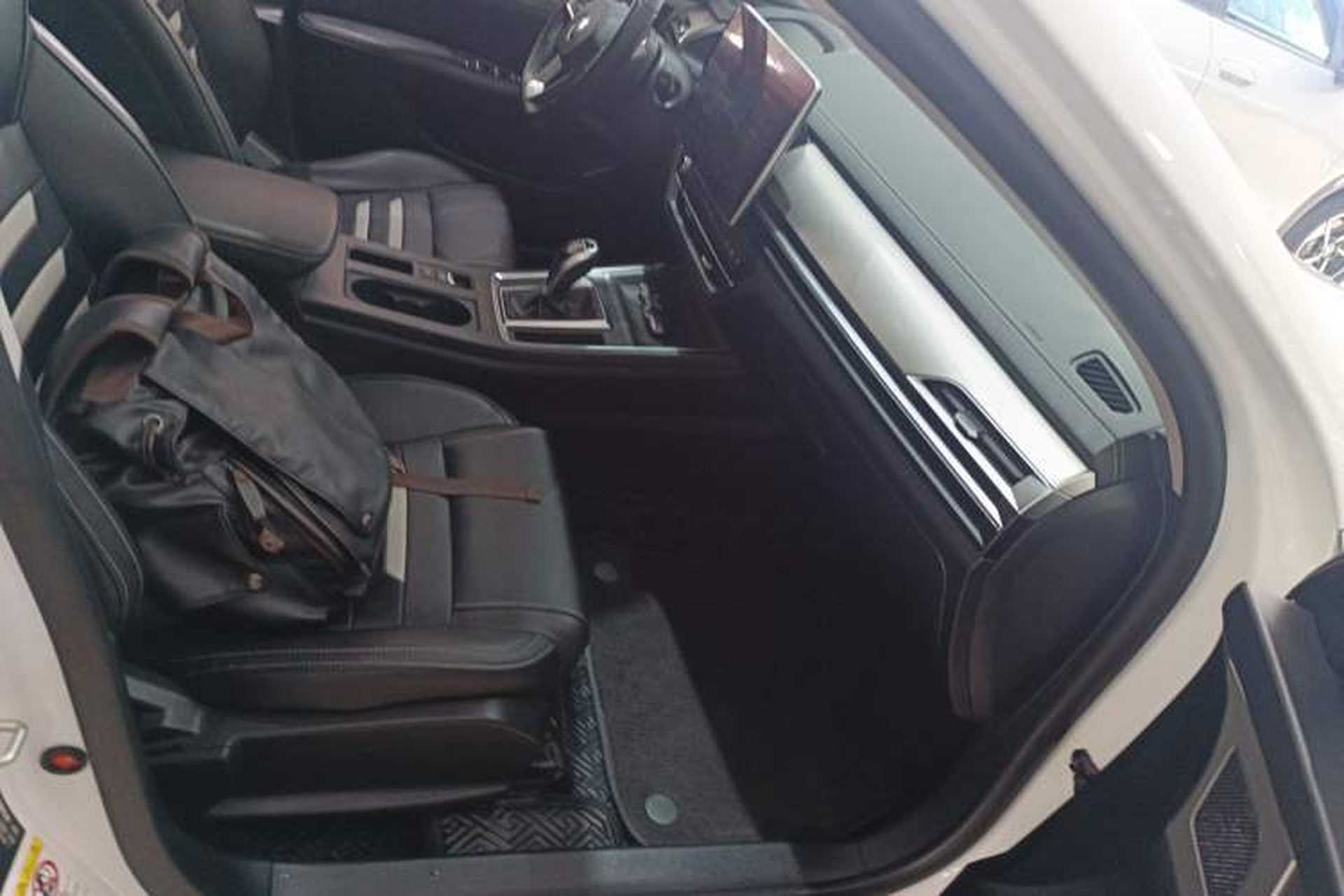 Used BYD Qin Pro 2018 1.5TI Automatic Smart Connect Fendong Model Right Front Seat