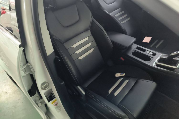 Used BYD Qin Pro 2018 1.5TI Automatic Smart Connect Luxury Edition Right Front Seat