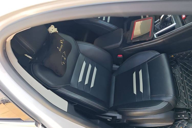 Used BYD Qin Pro 2018 1.5TI Automatic Smart Connect Fendong Model Right Front Seat