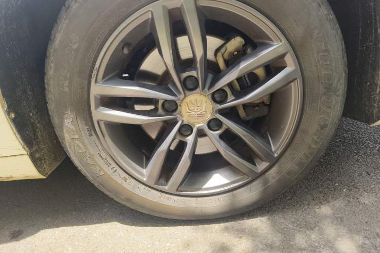 Used BYD Qin Pro 2018 1.5L Manual SmartConnect Sharp Edition Right Front Wheel Hub