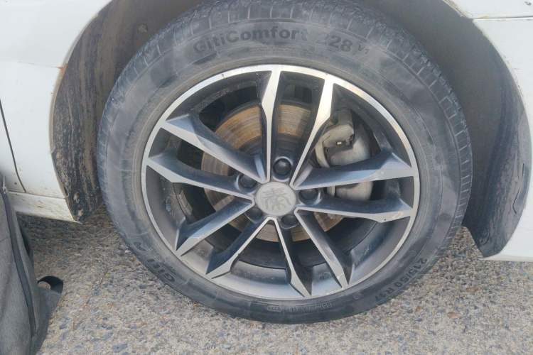 Used BYD Qin Pro 2018 1.5TI Automatic Smart Connect Luxury Edition Right Front Wheel Hub