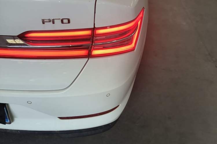 Used BYD Qin Pro 2018 1.5L Manual SmartConnect Sharp Edition Right Rear Taillight