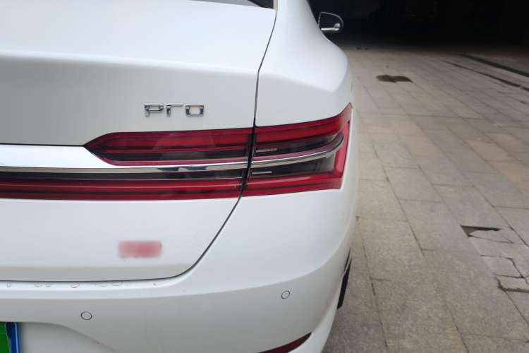 Used BYD Qin Pro 2018 1.5TI Automatic Smart Connect Fendong Model Right Rear Taillight
